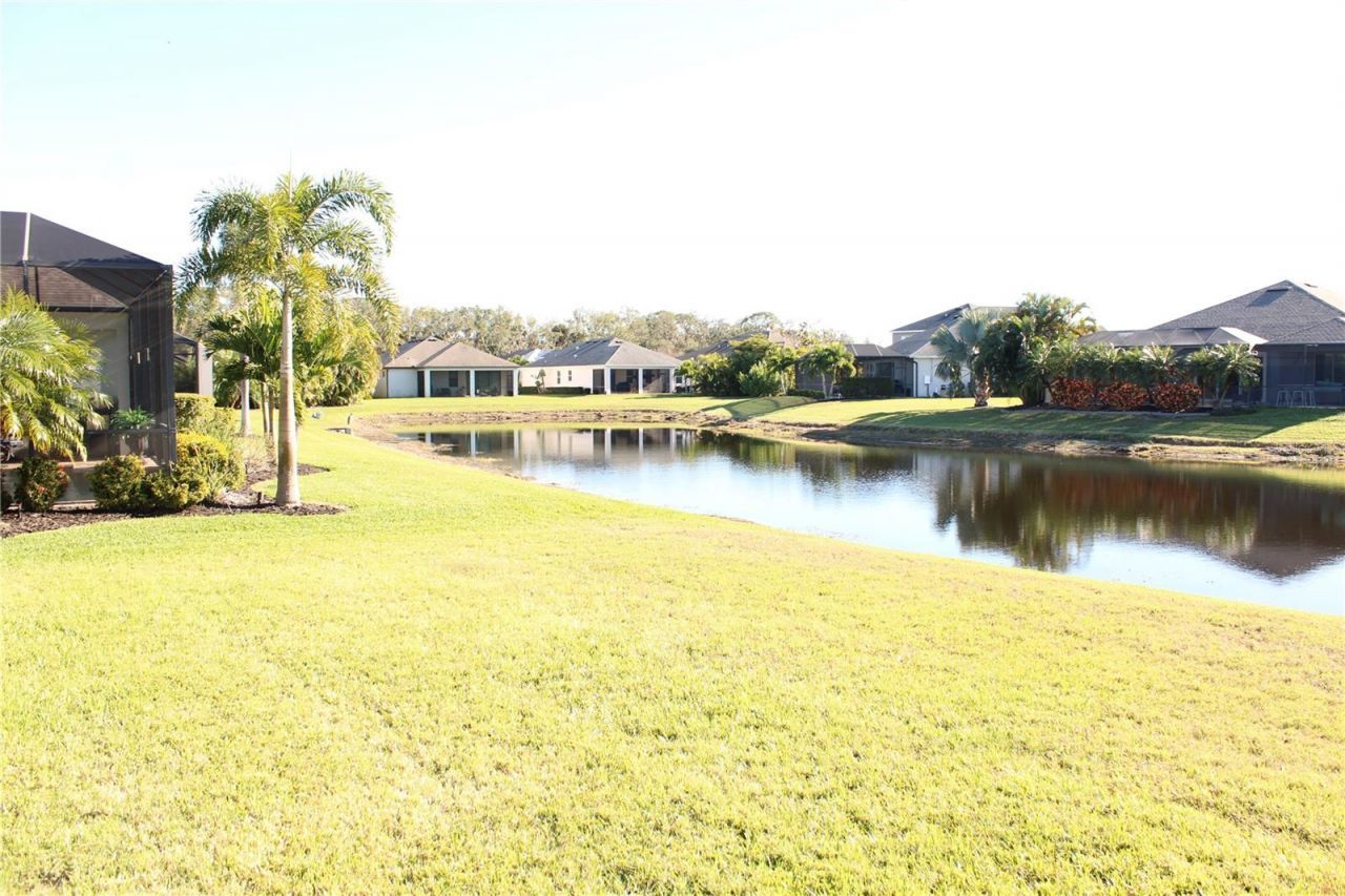 629 Rosemary Circle, Bradenton, FL 34212 Photo