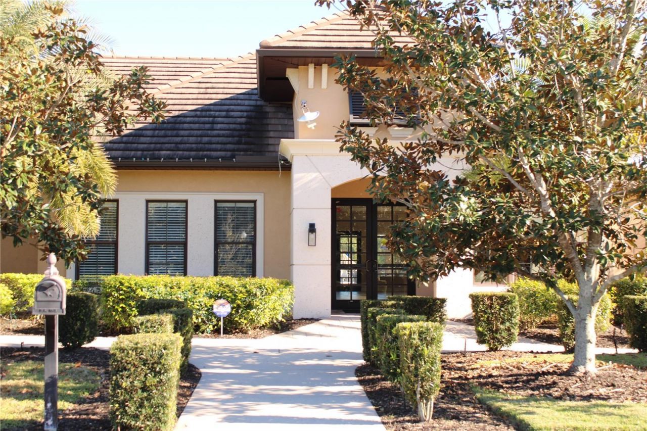 629 Rosemary Circle, Bradenton, FL 34212 Photo