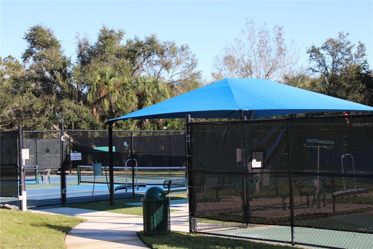 629 Rosemary Circle, Bradenton, FL 34212 Photo