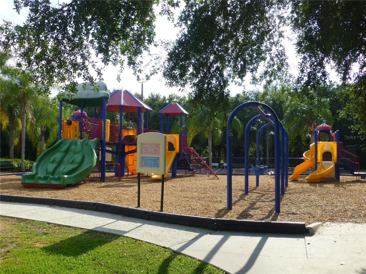 629 Rosemary Circle, Bradenton, FL 34212 Photo