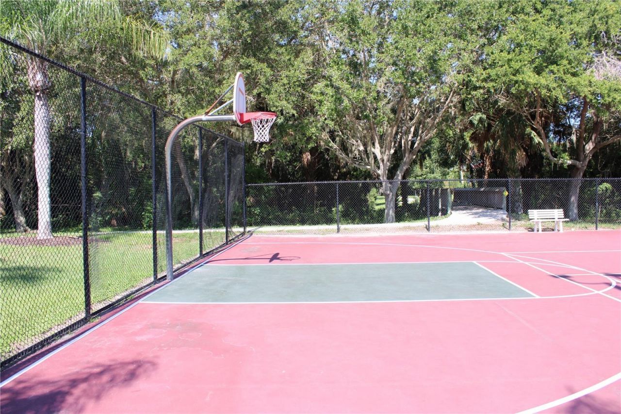 629 Rosemary Circle, Bradenton, FL 34212 Photo