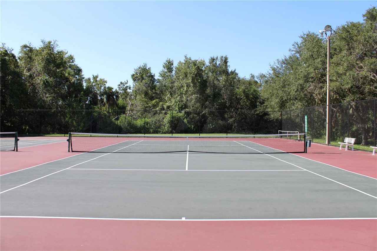 629 Rosemary Circle, Bradenton, FL 34212 Photo