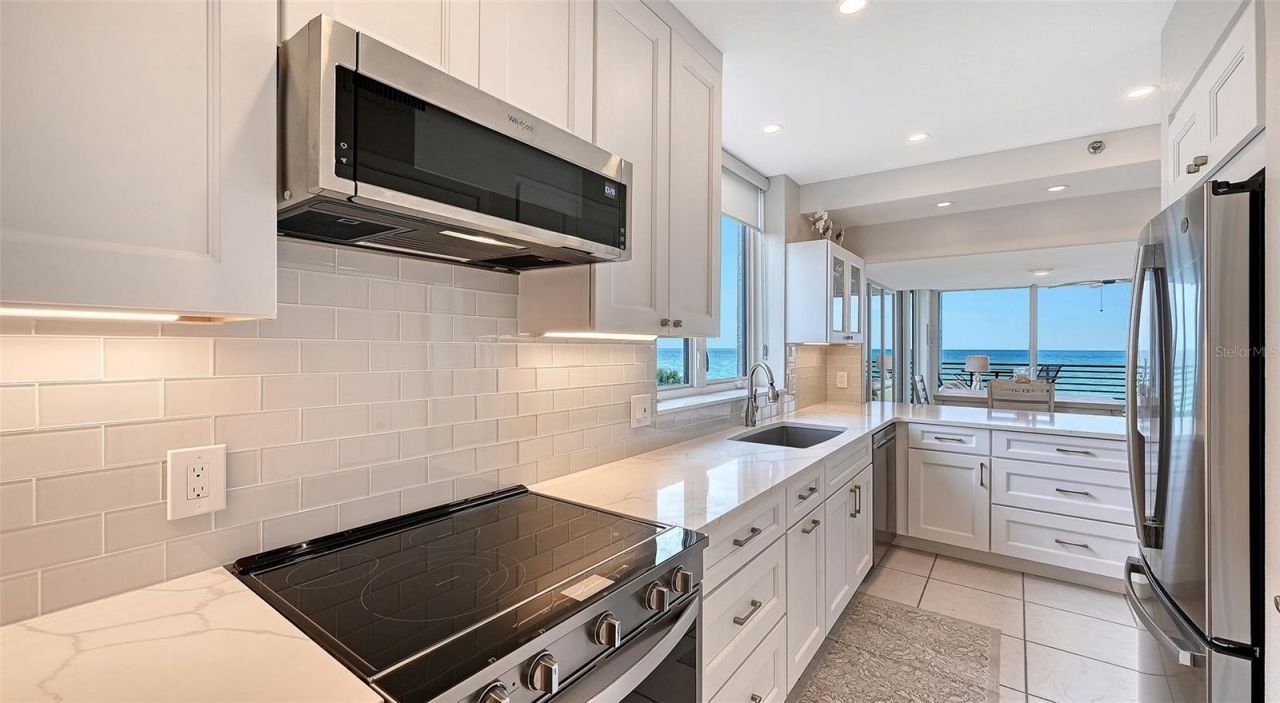 1145 Gulf Of Mexico Drive, Unit 301, Longboat Key, FL 34228 Photo