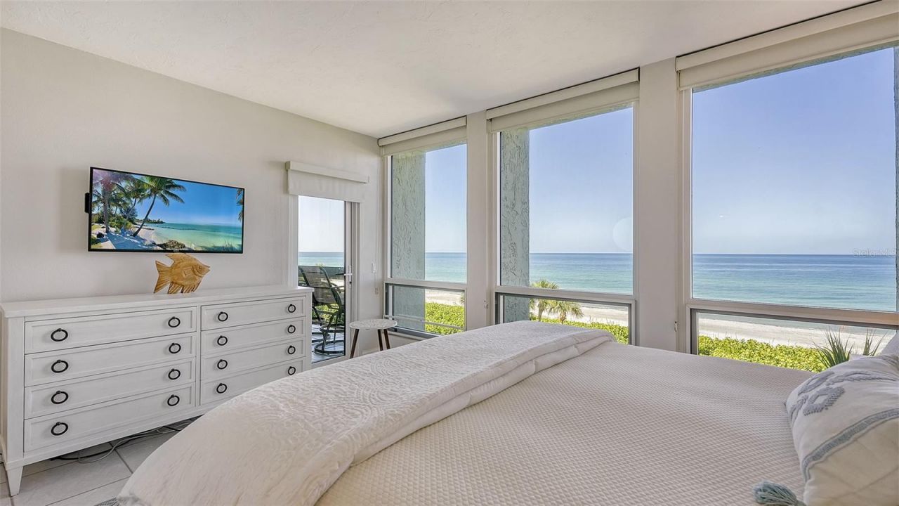 1145 Gulf Of Mexico Drive, Unit 301, Longboat Key, FL 34228 Photo