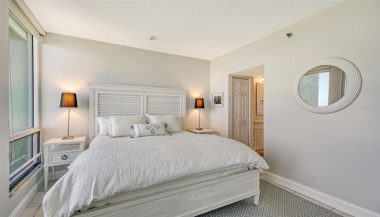 1145 Gulf Of Mexico Drive, Unit 301, Longboat Key, FL 34228 Photo