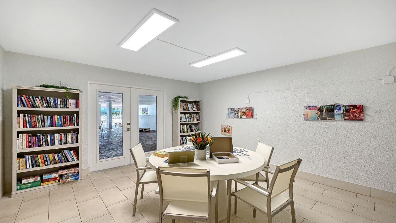 1145 Gulf Of Mexico Drive, Unit 301, Longboat Key, FL 34228 Photo