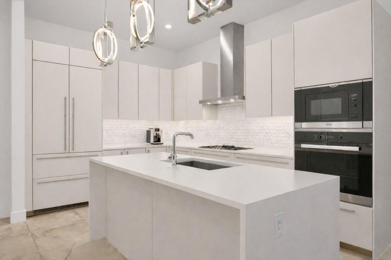 33 S Palm Avenue, Unit 902, Sarasota, FL 34236 Photo