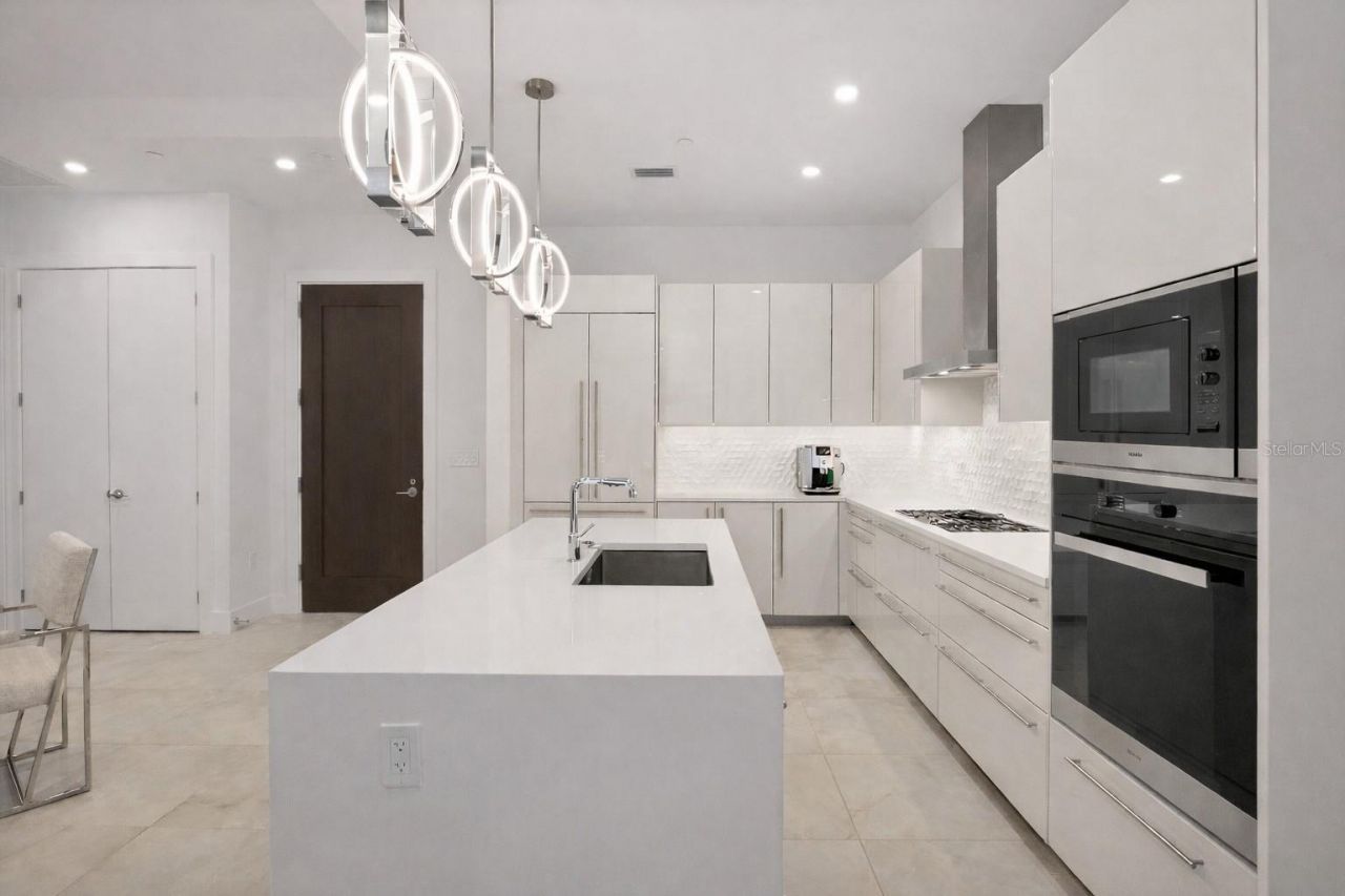 33 S Palm Avenue, Unit 902, Sarasota, FL 34236 Photo