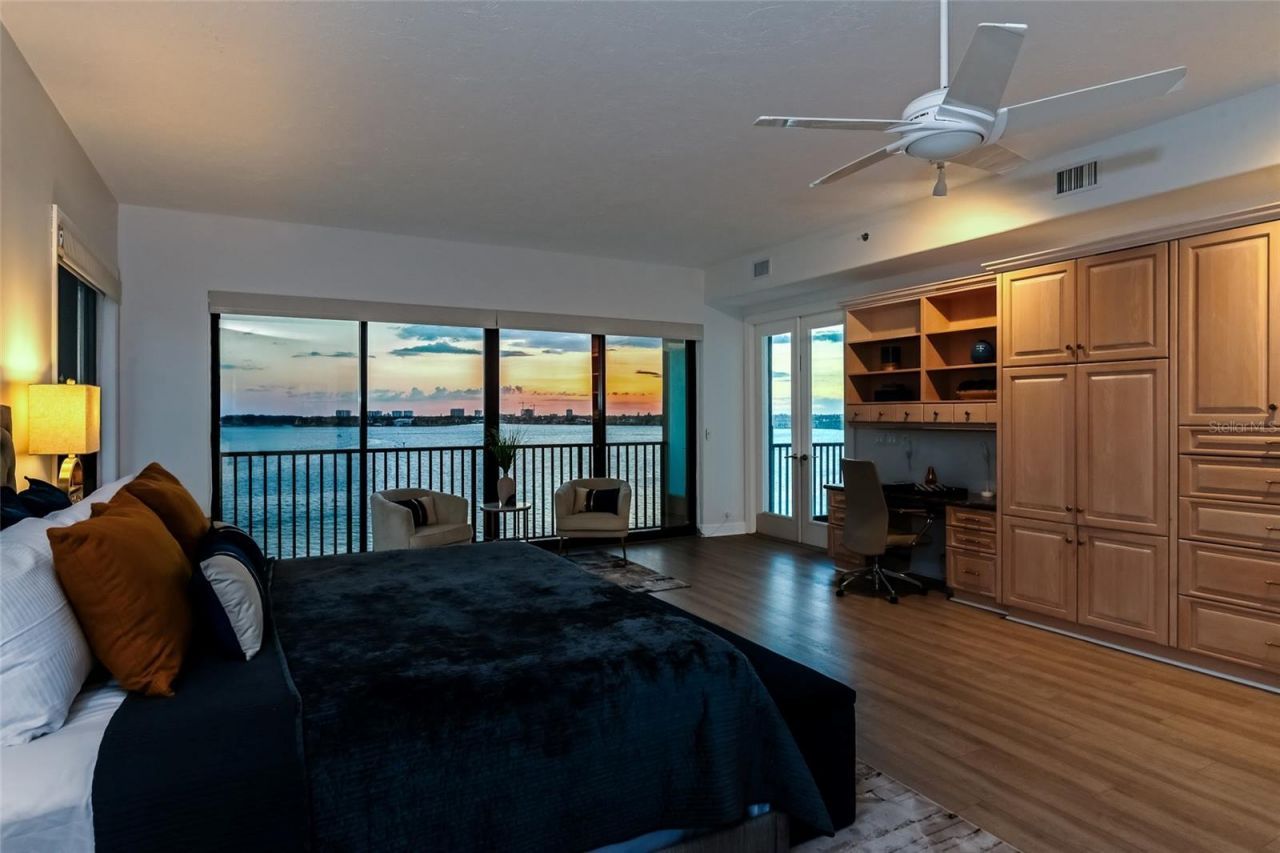 378 Golden Gate Point, Unit 6, Sarasota, FL 34236 Photo