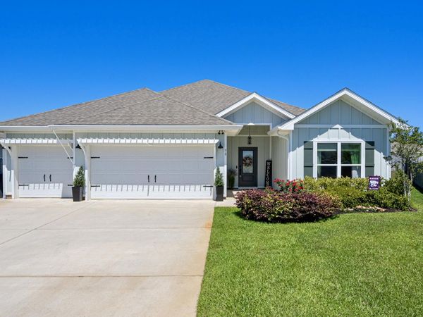 58 Siesta Circle, Freeport, FL 32439