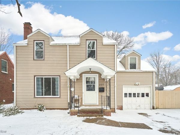 237 Orchard Hill Drive SW, North Canton, OH 44720