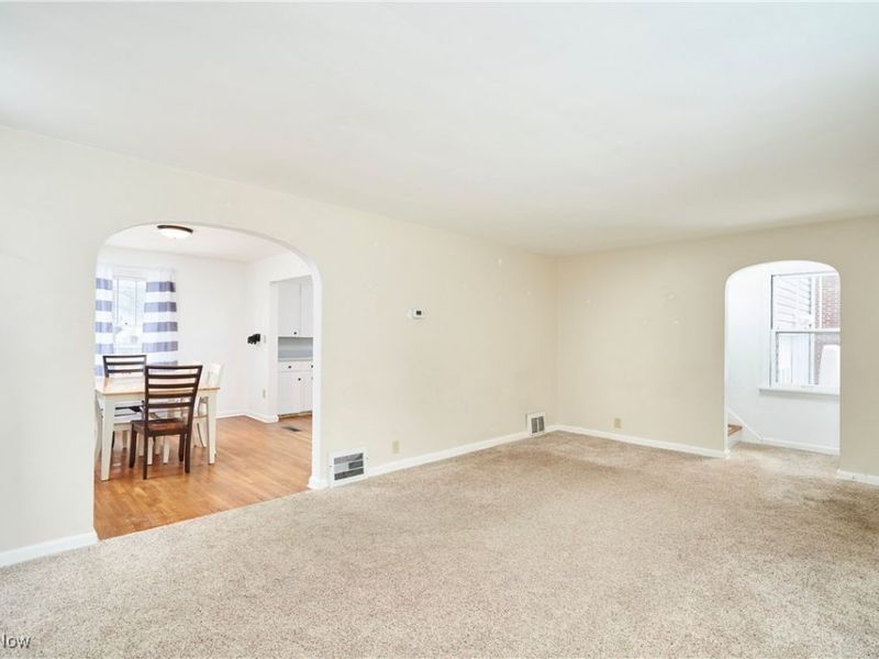 237 Orchard Hill Drive SW, North Canton, OH 44720 Photo 3