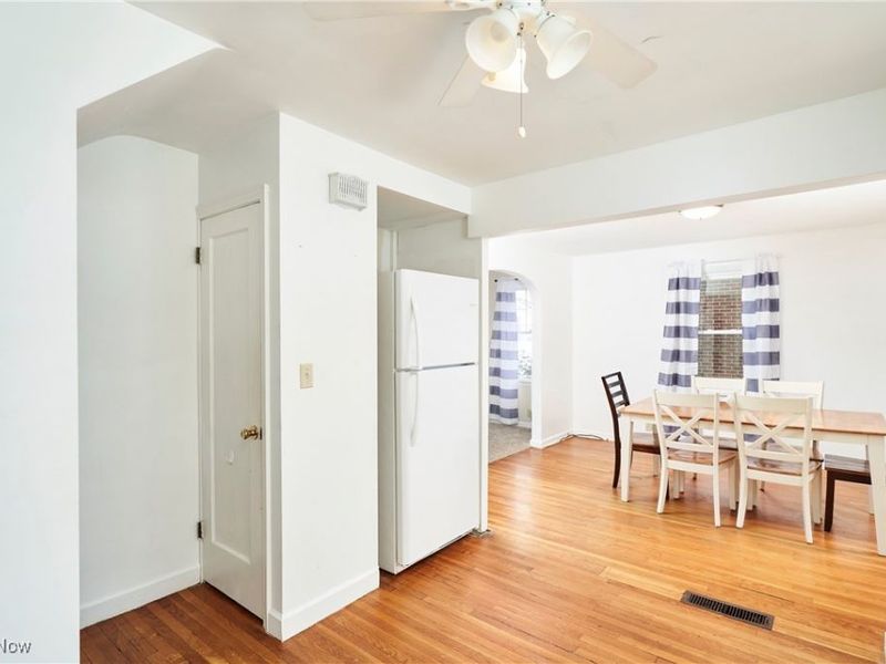 237 Orchard Hill Drive SW, North Canton, OH 44720 Photo 6