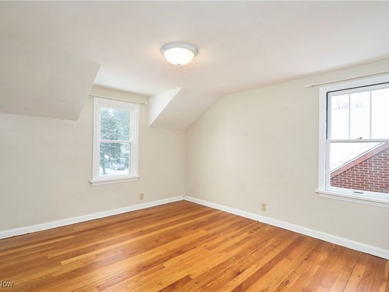 237 Orchard Hill Drive SW, North Canton, OH 44720 Photo 9