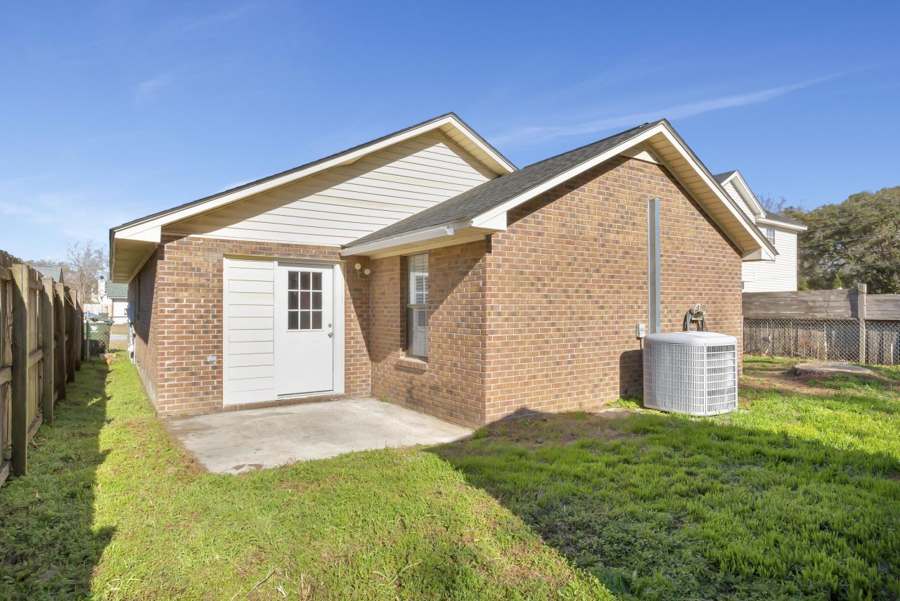 1005 Tj Lane Photo 24