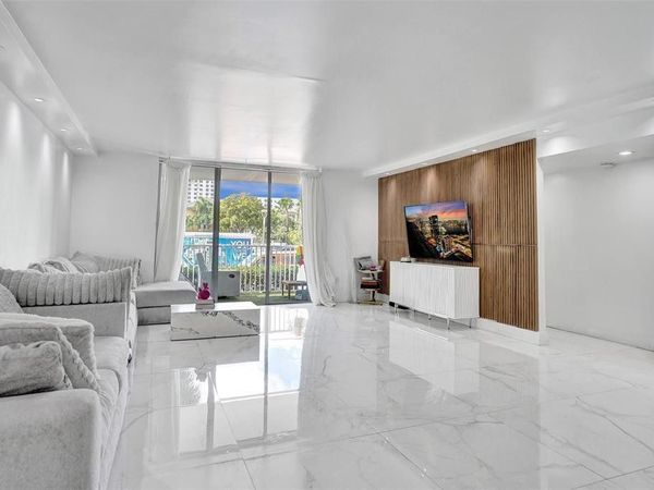 2801 NE 183rd Street, Unit 101W, Aventura, FL 33160