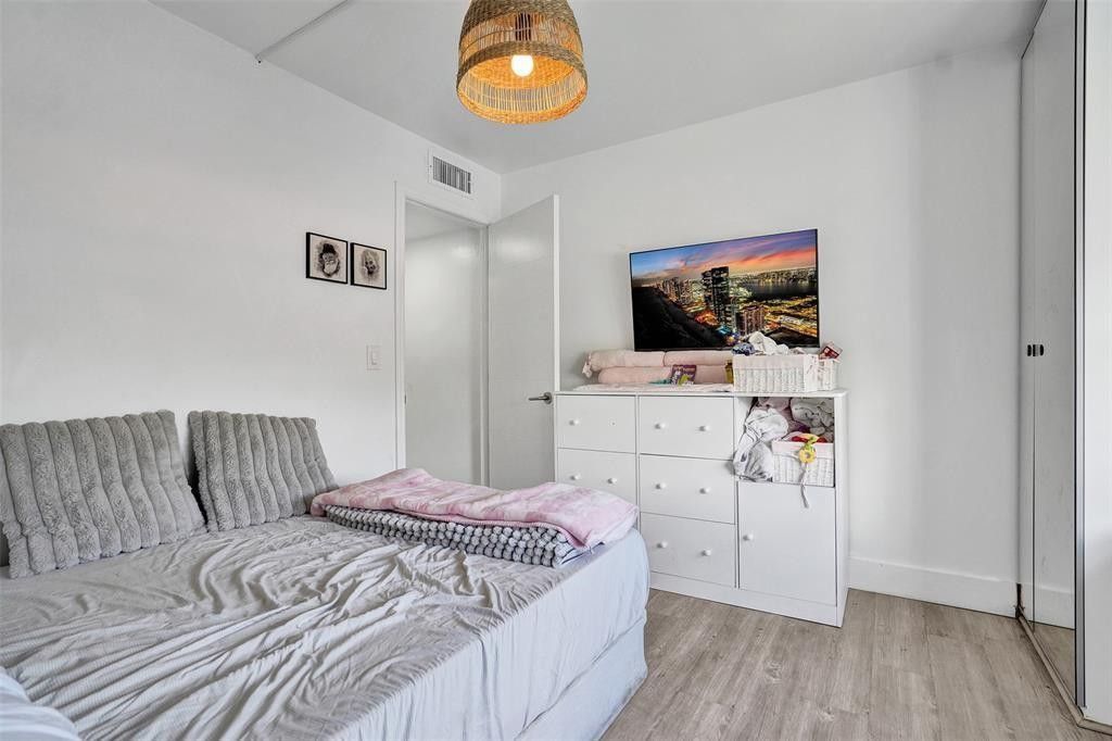 2801 NE 183rd Street, Unit 101W, Aventura, FL 33160 Photo