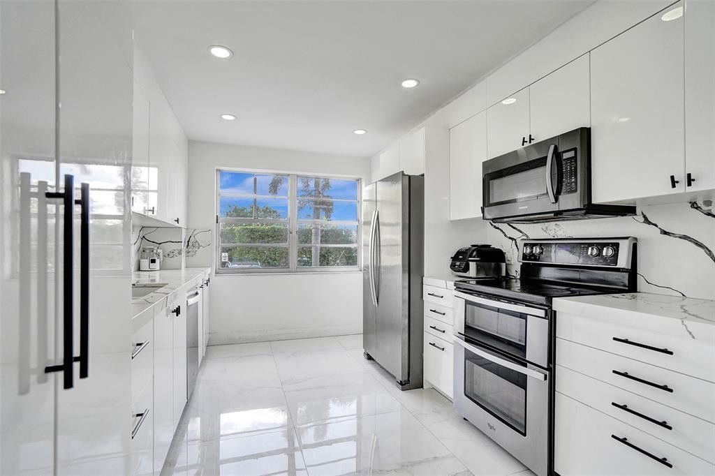 2801 NE 183rd Street, Unit 101W, Aventura, FL 33160 Photo