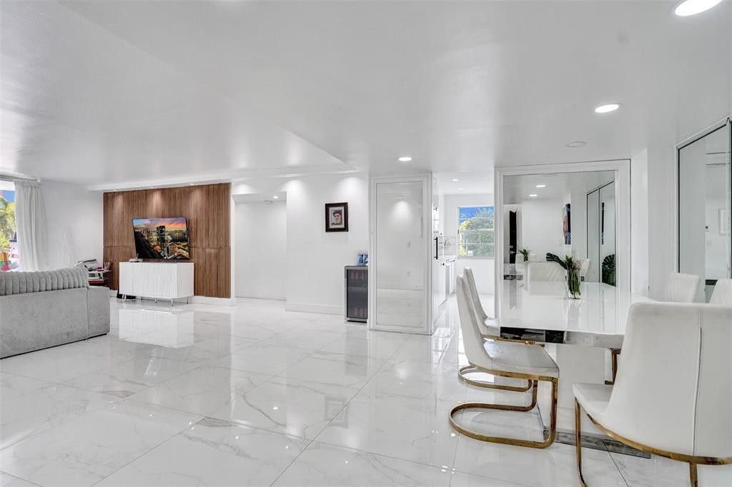 2801 NE 183rd Street, Unit 101W, Aventura, FL 33160 Photo