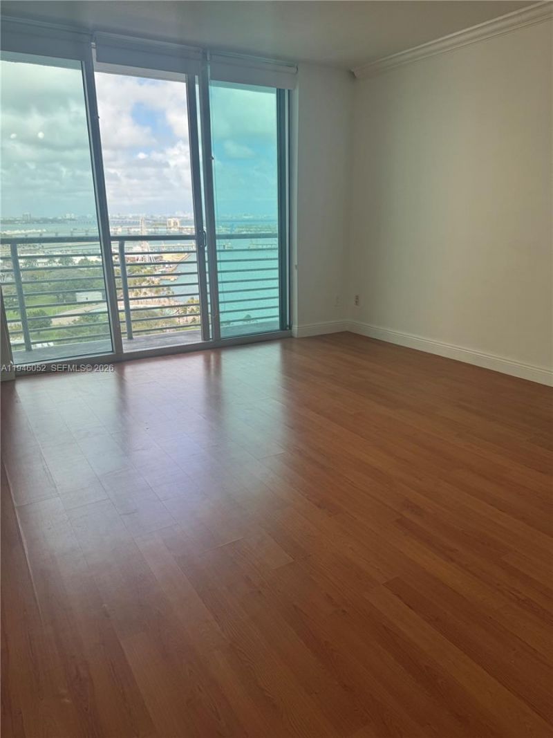 325 S Biscayne Blvd, Unit 2120, Miami, FL 33131 Photo