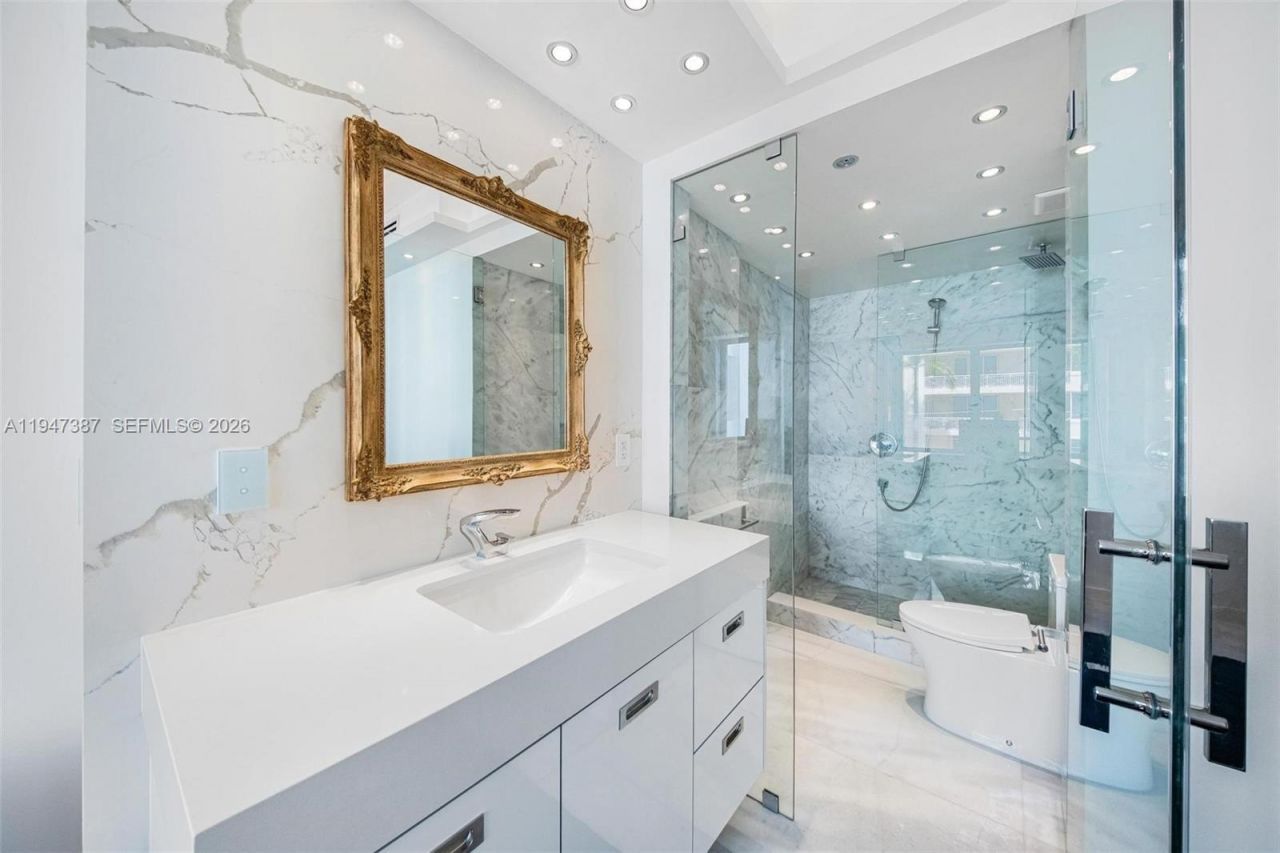 3 Island Ave, Unit 03C, Miami Beach, FL 33139 Photo