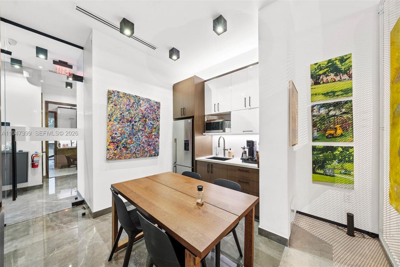 15661 Sheridan St , Davie, FL 33331 Photo