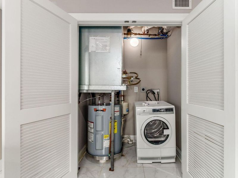 50 W Broad Street, Unit 2101, Columbus, OH 43215 Photo 16