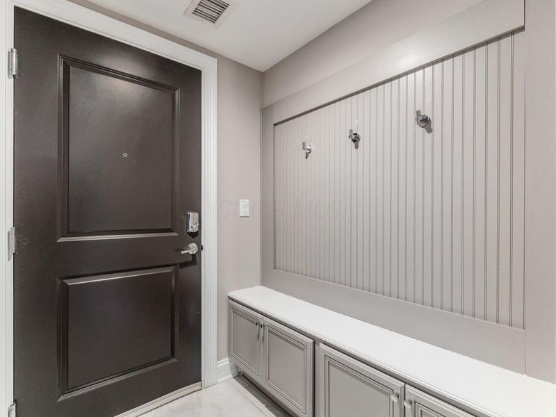 50 W Broad Street, Unit 2101, Columbus, OH 43215 Photo 2