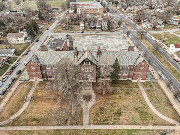 5814 Thekla Avenue, St Louis, MO 63120