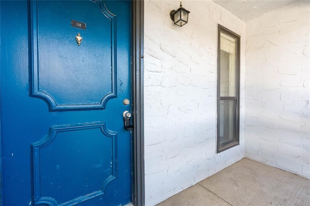 5840 Spring Valley Road, Unit 212, Dallas, TX 75254 Main Photo