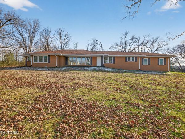 2136 W Broad St, Cookeville, TN 38501