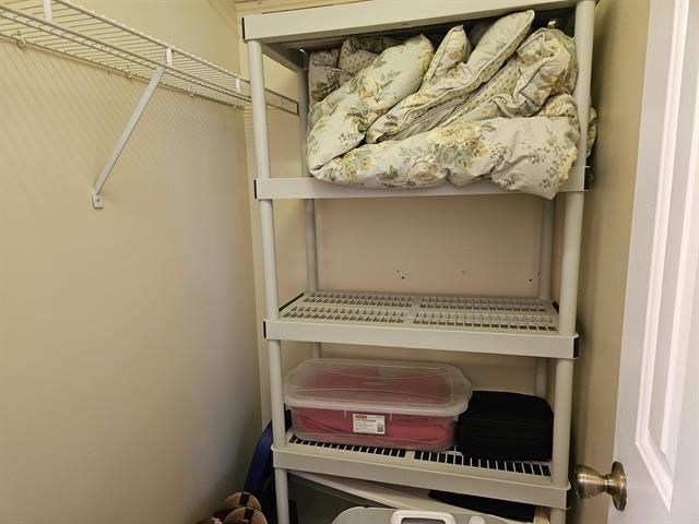 927 Edge Dr. Photo 12