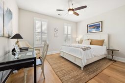 6440 Berg St. photo 4