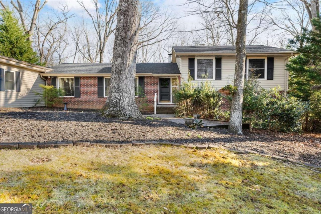 825 Beverly Drive, Gainesville, GA 30501 Main Photo