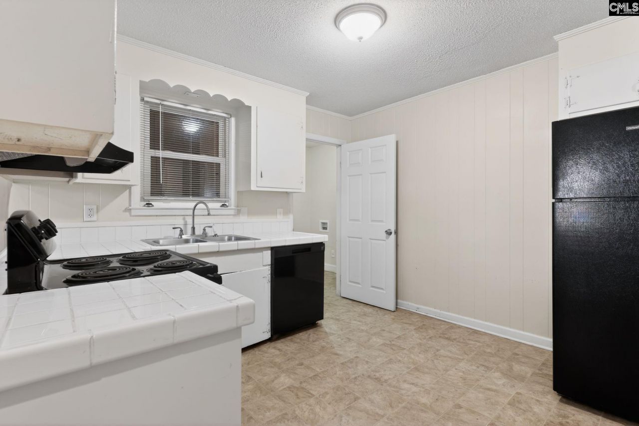 1634 S Beltline Boulevard Photo 11