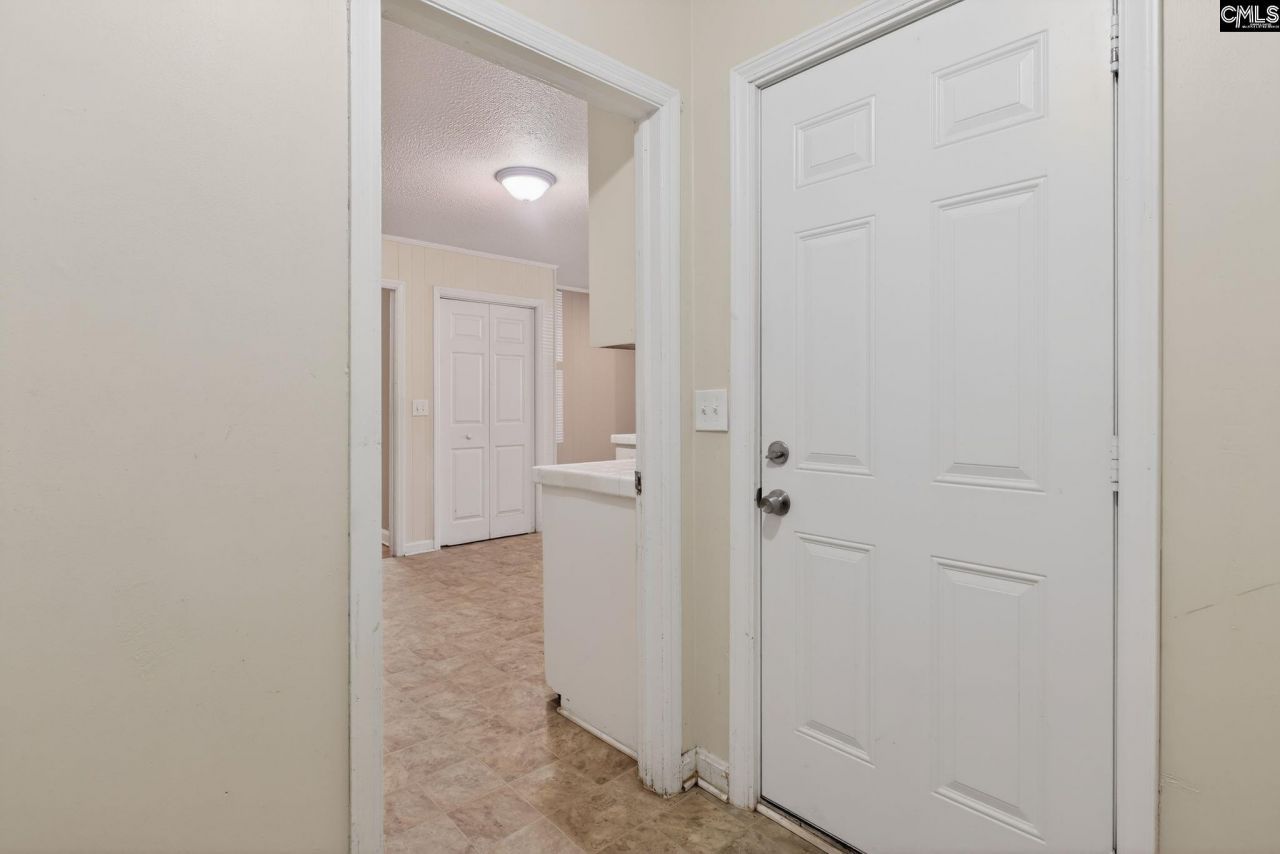 1634 S Beltline Boulevard Photo 13