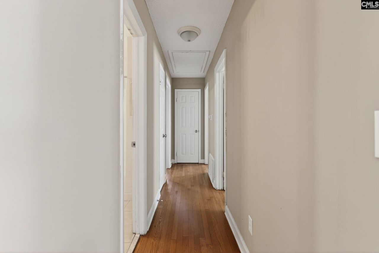 1634 S Beltline Boulevard Photo 28