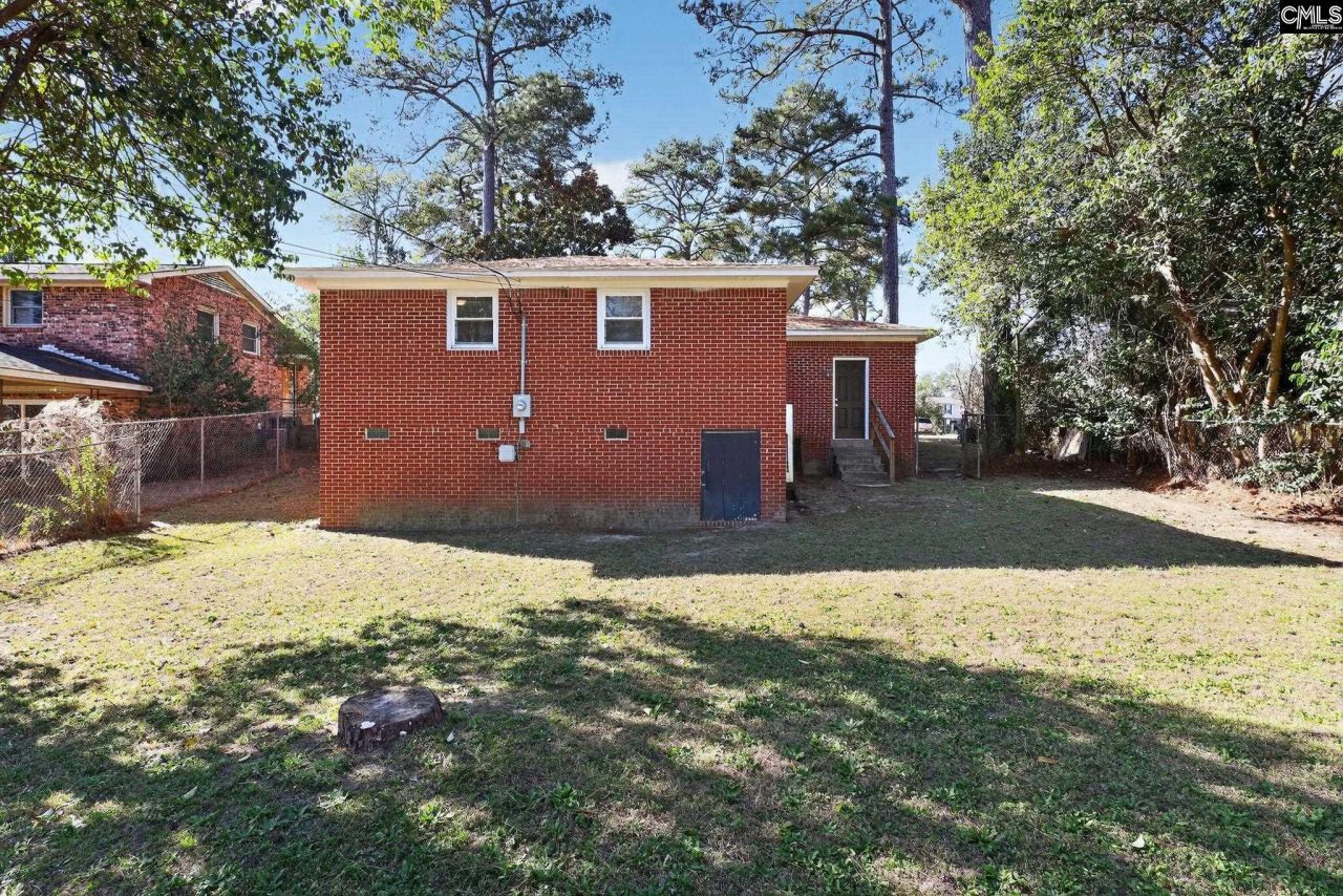 1634 S Beltline Boulevard Photo 31