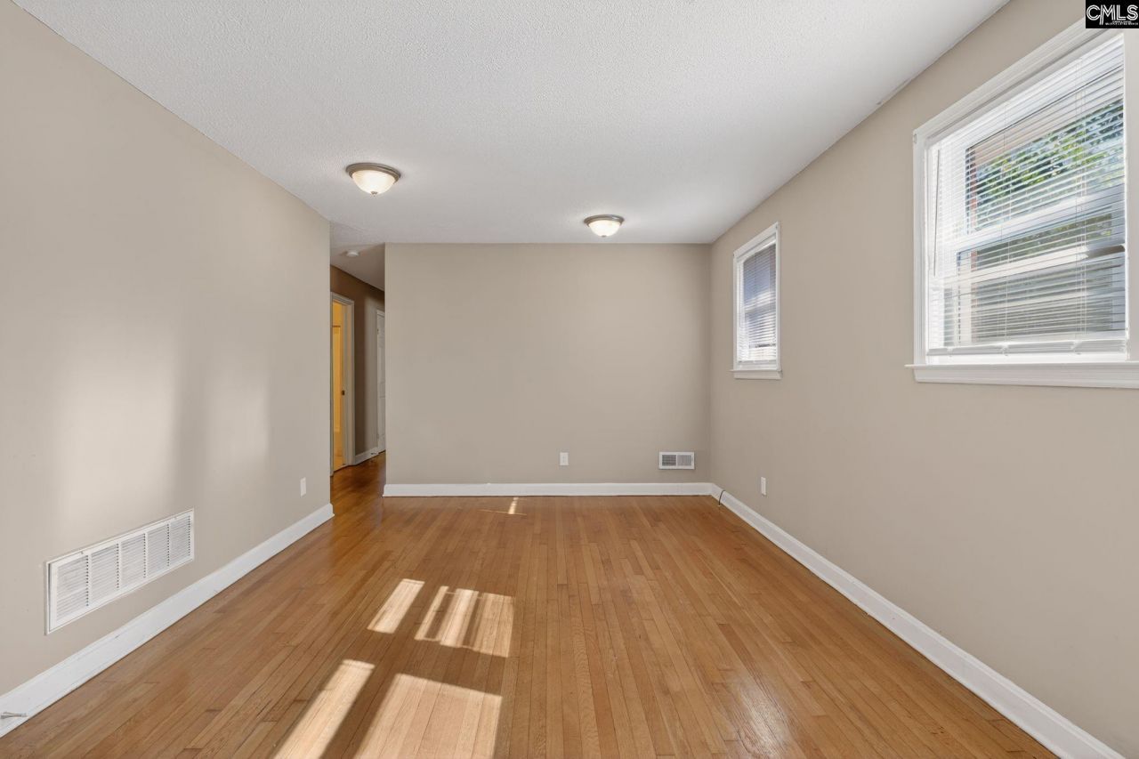 1634 S Beltline Boulevard Photo 6