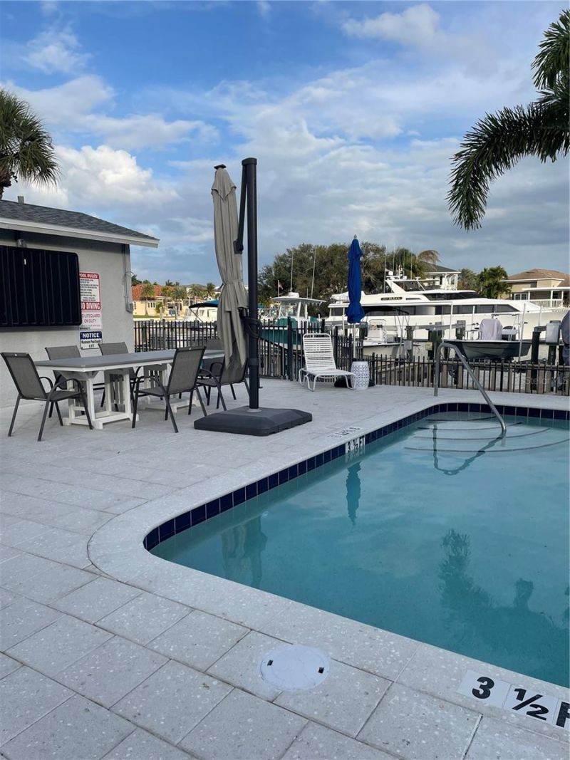 745 Pinellas Bayway S, Unit 105, Saint Petersburg, FL 33715 Photo