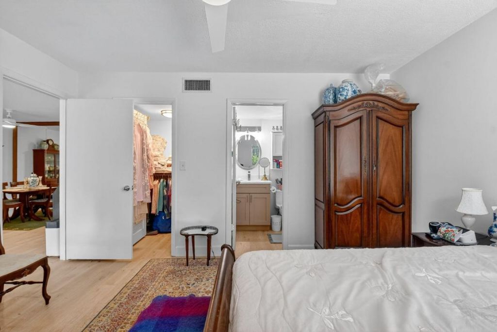 3050 Presidential Way, Unit 106, West Palm Beach, FL 33401 Photo