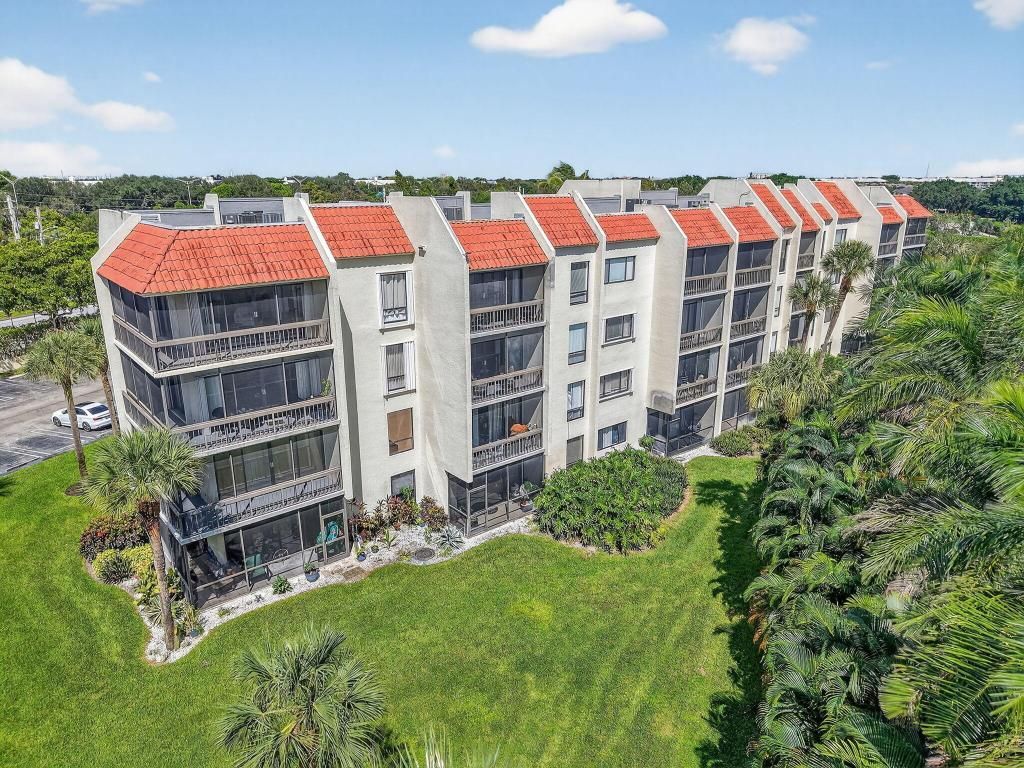 3050 Presidential Way, Unit 106, West Palm Beach, FL 33401 Photo