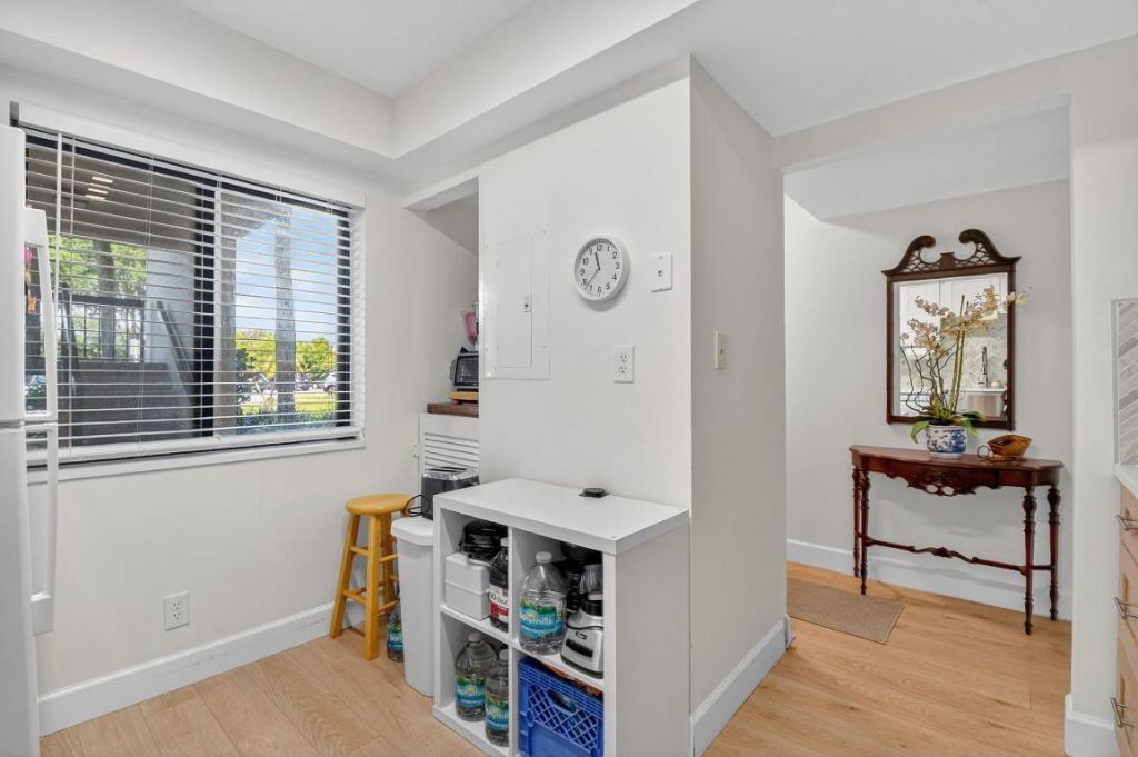 3050 Presidential Way, Unit 106, West Palm Beach, FL 33401 Photo