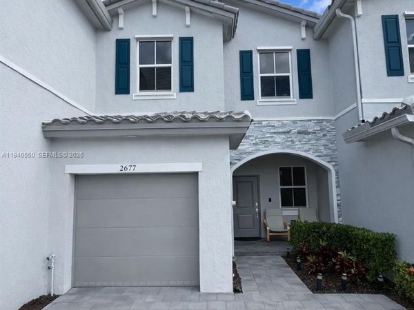 2677 SE 13th Ct , Homestead, FL 33035