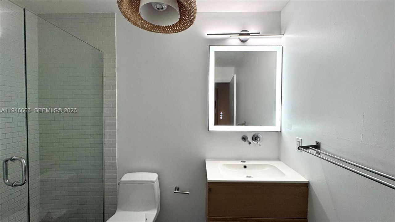 1700 Meridian Ave, Unit 506, Miami Beach, FL 33139 Photo