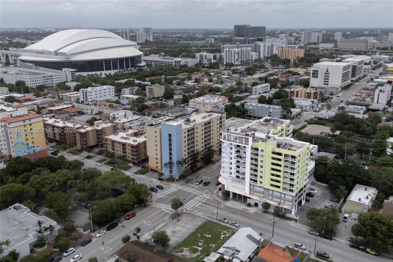 219 NW 12th Ave, Unit 707, Miami, FL 33128 Photo