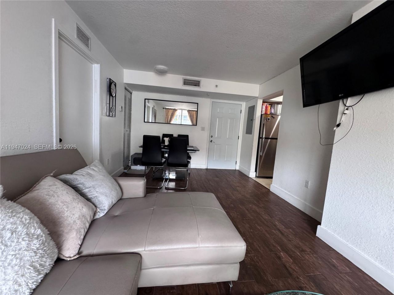 219 NW 12th Ave, Unit 707, Miami, FL 33128 Photo