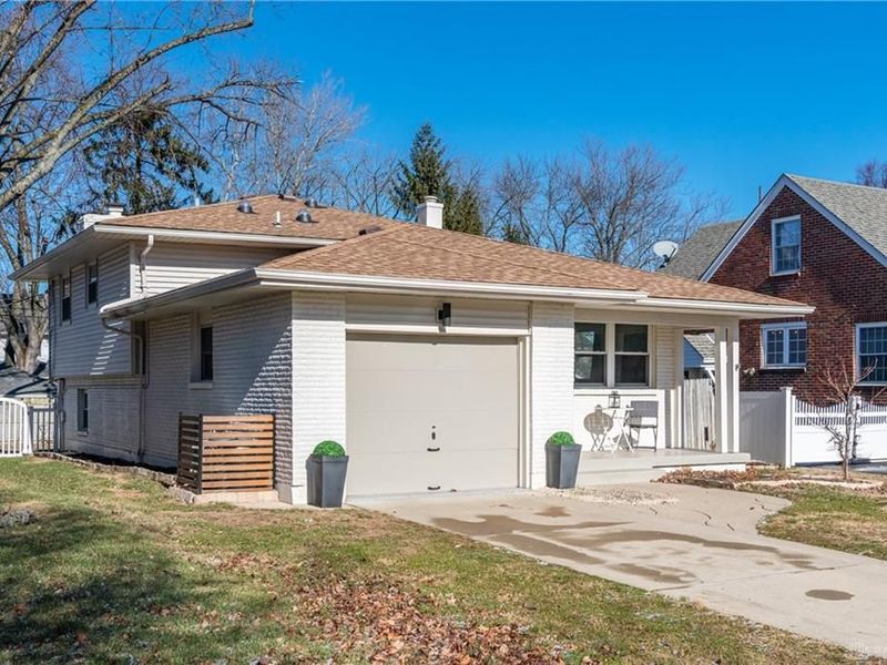 319 Orchard Drive, Oakwood, OH 45419 Photo 3