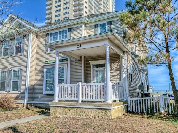 21 N NEW HAMPSHIRE AVENUE, ATLANTIC CITY, NJ 08401