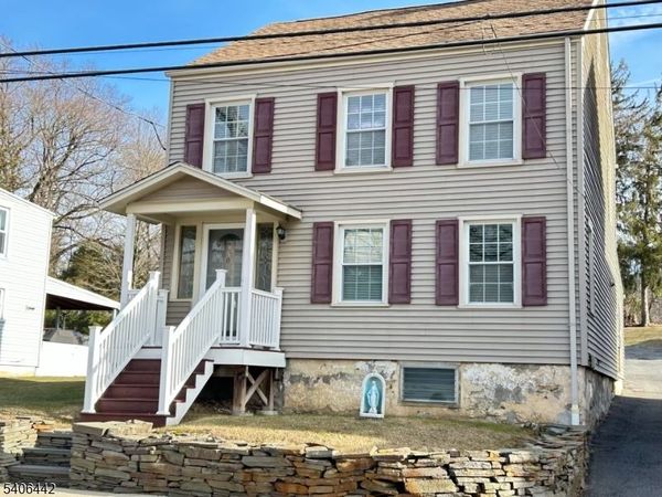 36 Willow Ave, Bloomsbury, NJ 08804